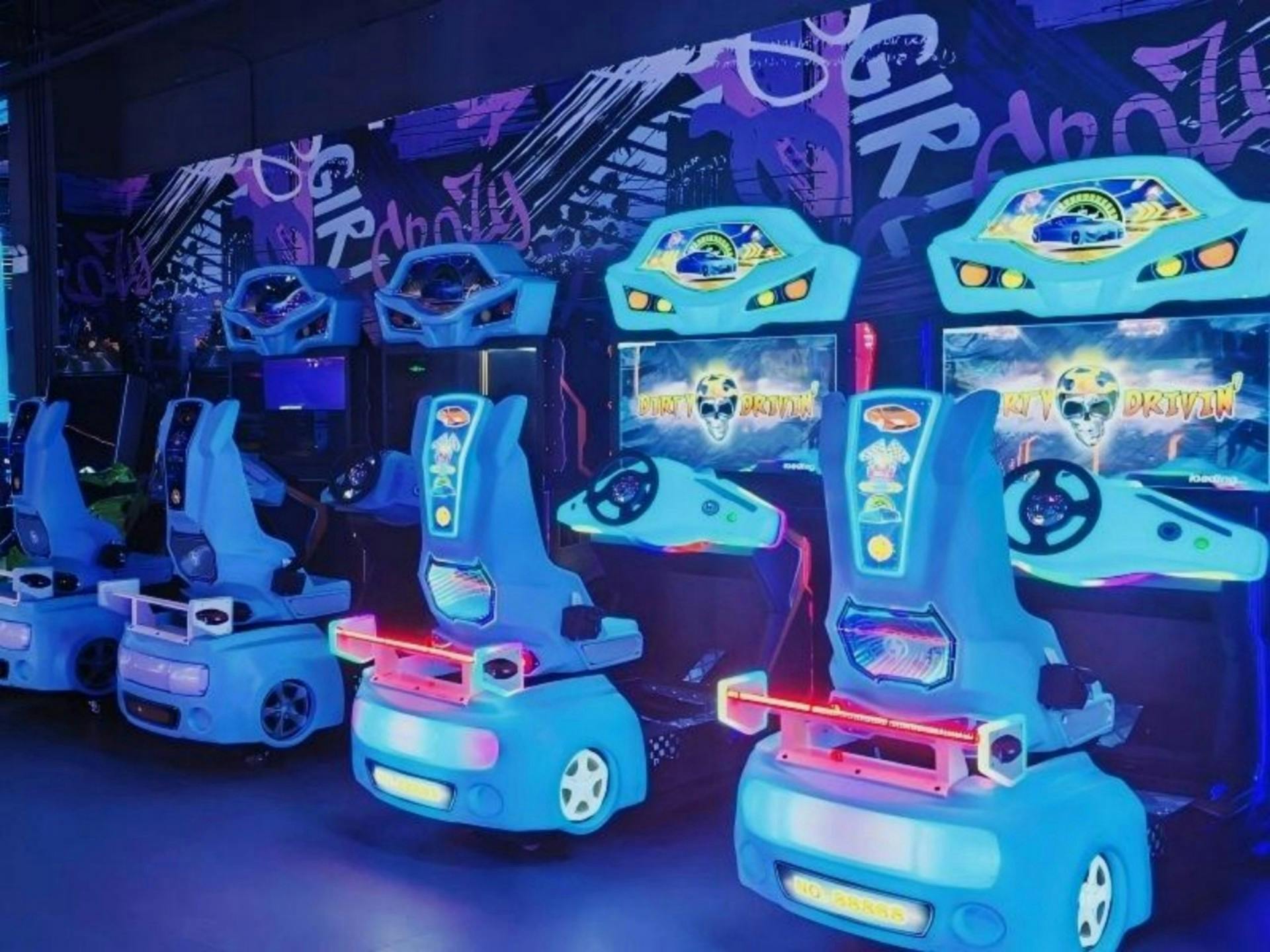 Fun Kunpeng Sports Center Zhuhai: Single Evening Ticket (Valid After 6 PM) - Photo 3