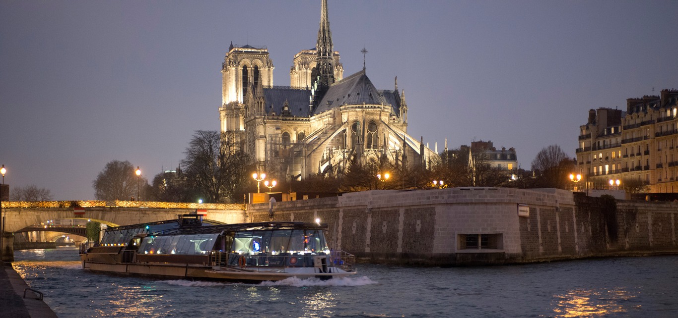 Dinner Cruise on the Seine (18h15) - Paris - 