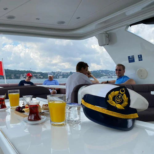 Istambul: cruzeiro de iate pelo Bósforo com lanches - Photo 9