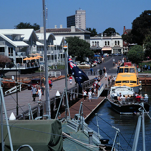 Melbourne: Passeio de balsa de ida ou de ida e volta de Williamstown - Photo 3