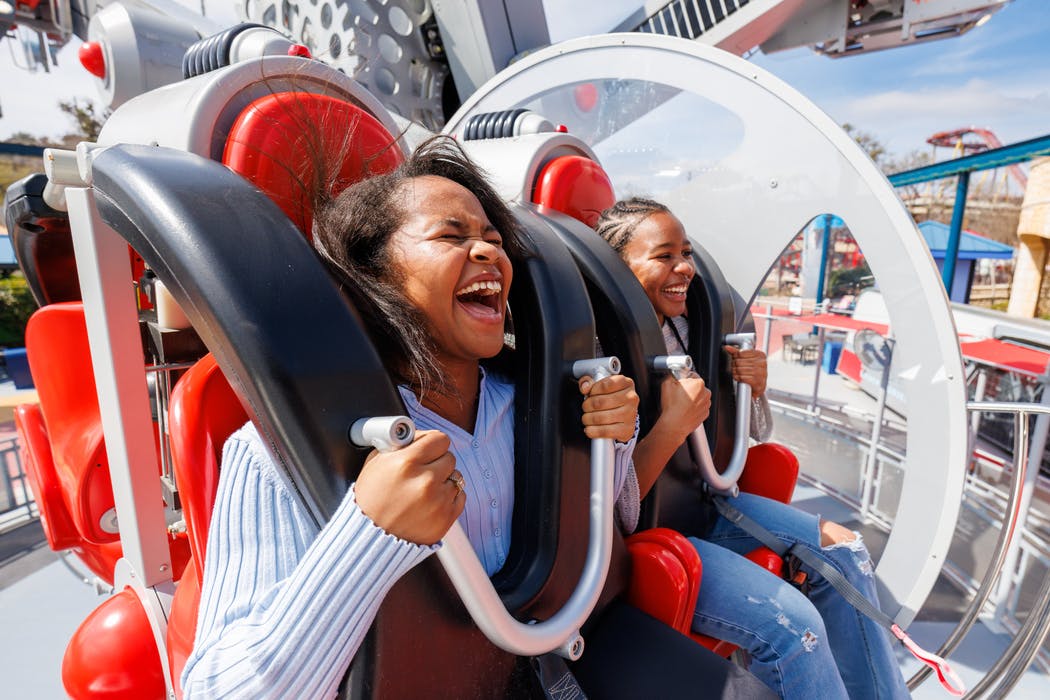 Six Flags Fiesta Texas: One Day Ticket 3