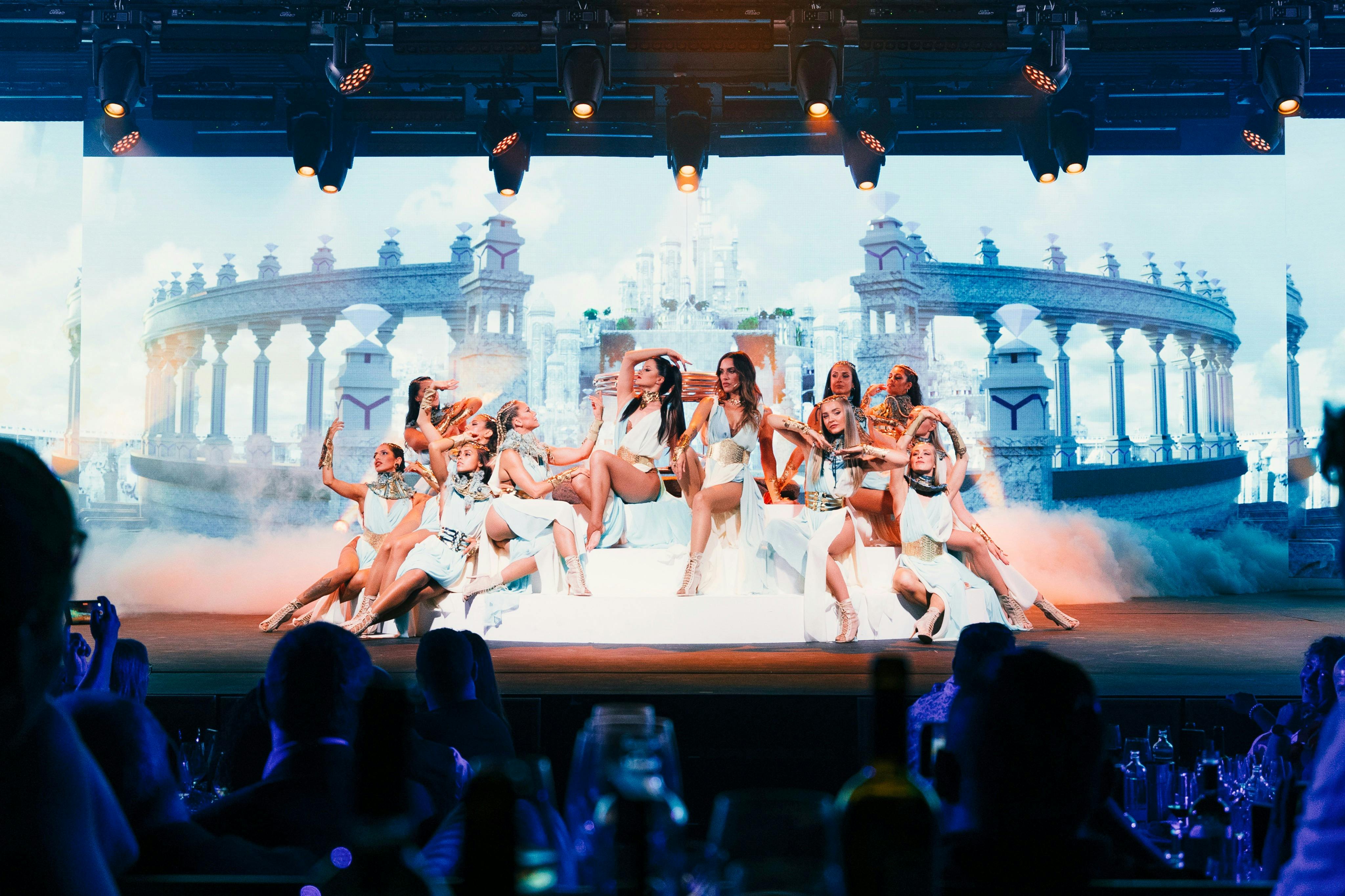 Immerse yourself in our 4 acts that narrate the fascinating history of our islands.