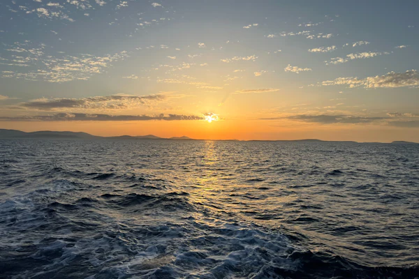 塔索斯岛:日落巡游+ 1杯饮料+游泳站 | 在线订票