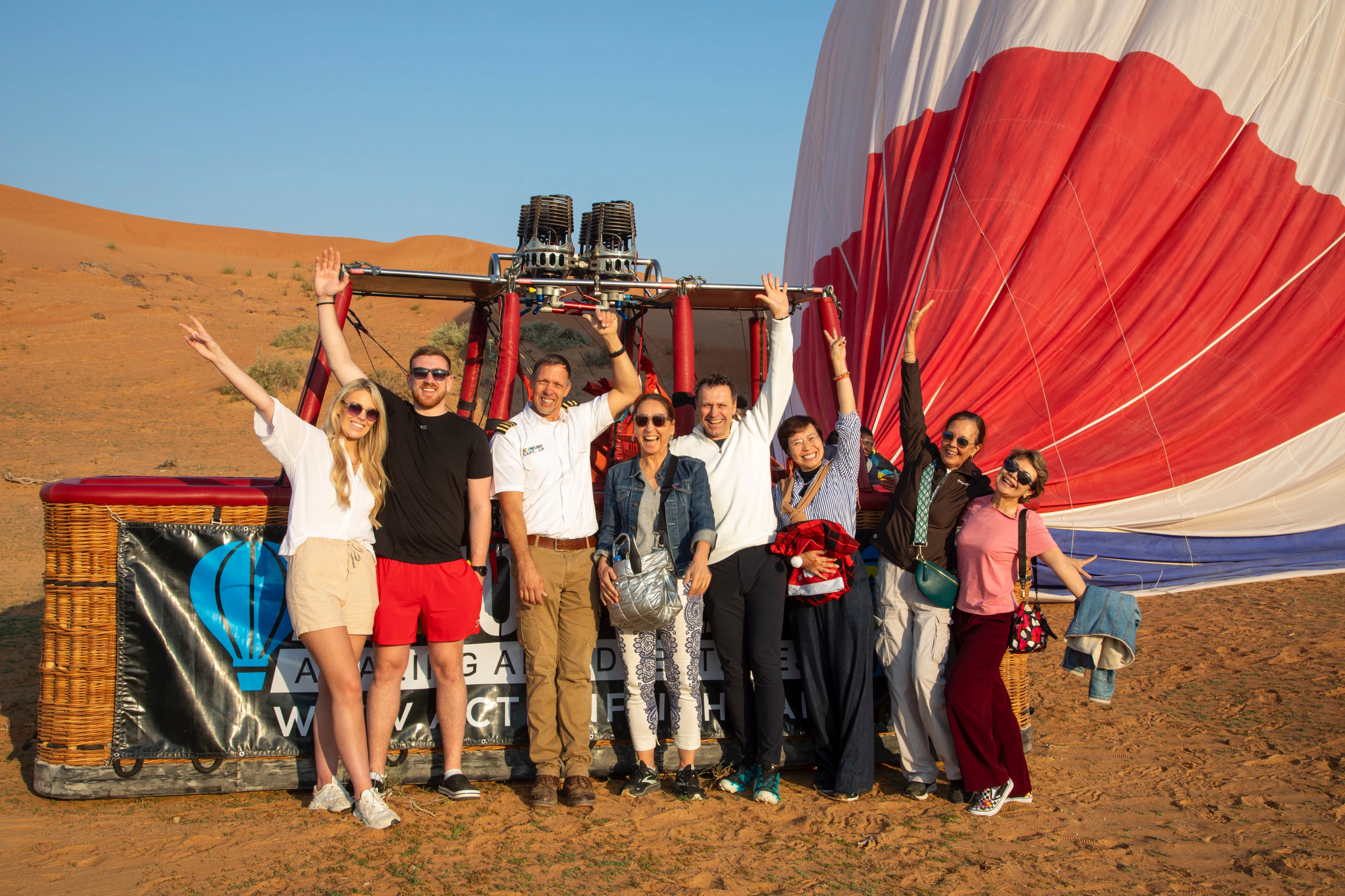 Ras Al Khaimah: 60-Minute Guided Hot Air Balloon Flight + Transfers