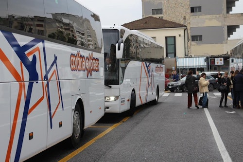 ヴェネツィアマルコ・ポーロ空港からサン・ヴィート・ディ・カドーレへのバス移動(即日発券)