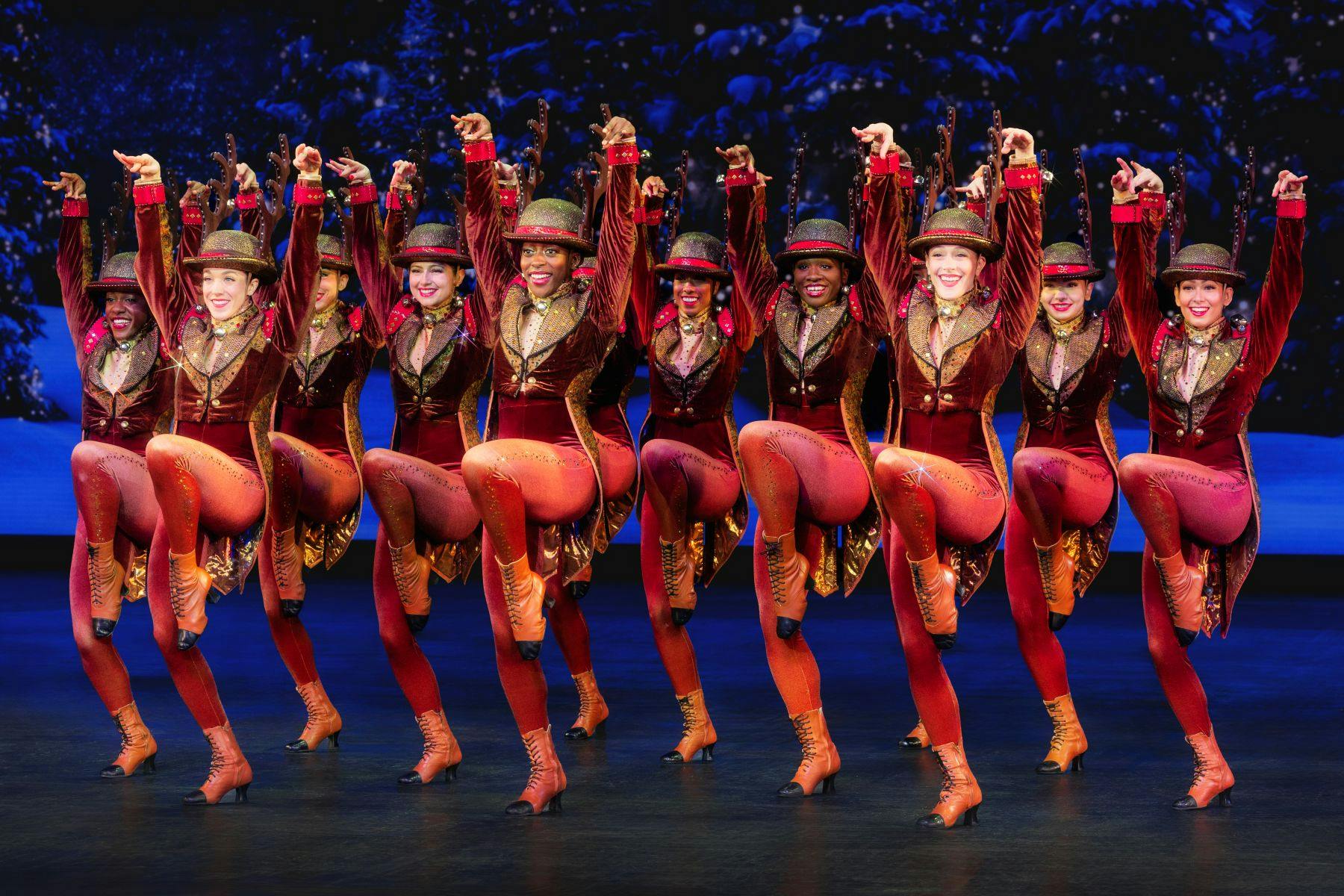 New York City: Christmas Spectacular Starring the Radio City Rockettes® - Photo 19