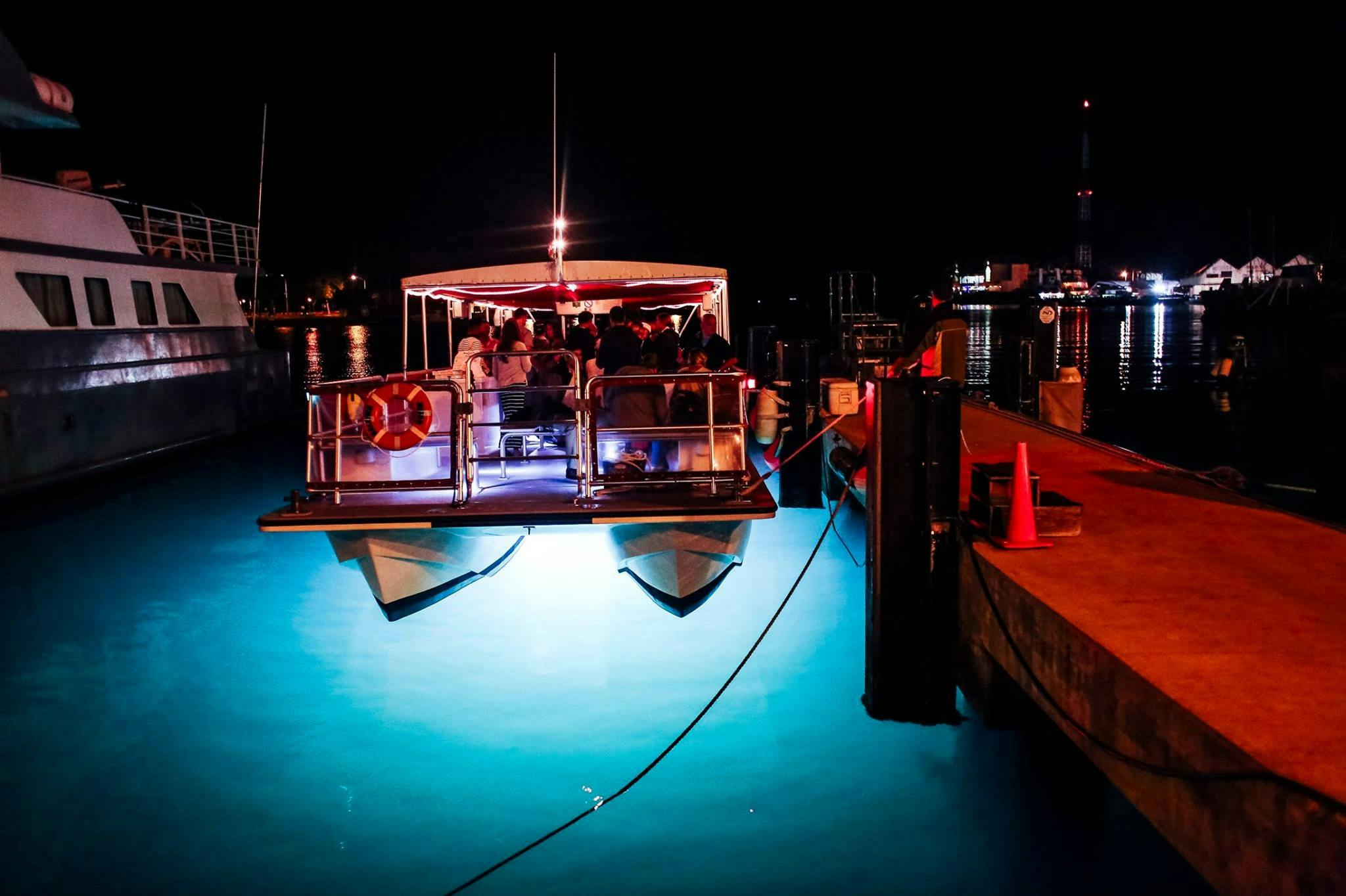 Hawaii Glass Bottom Boat Tour