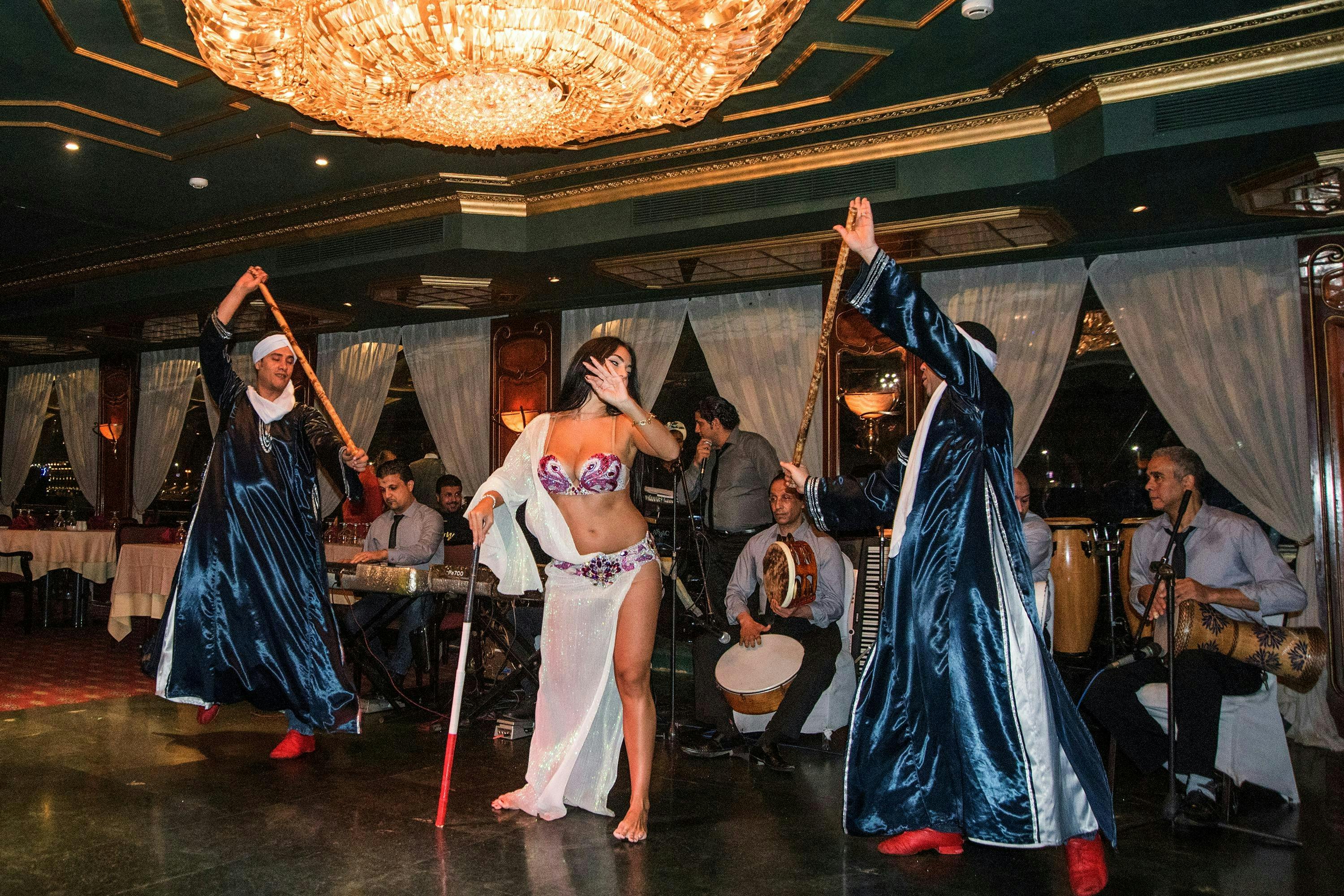 Il Cairo: Nile Maxim Tour in barca + Danza del ventre e Tanura + Trasferimenti opzionali — 7