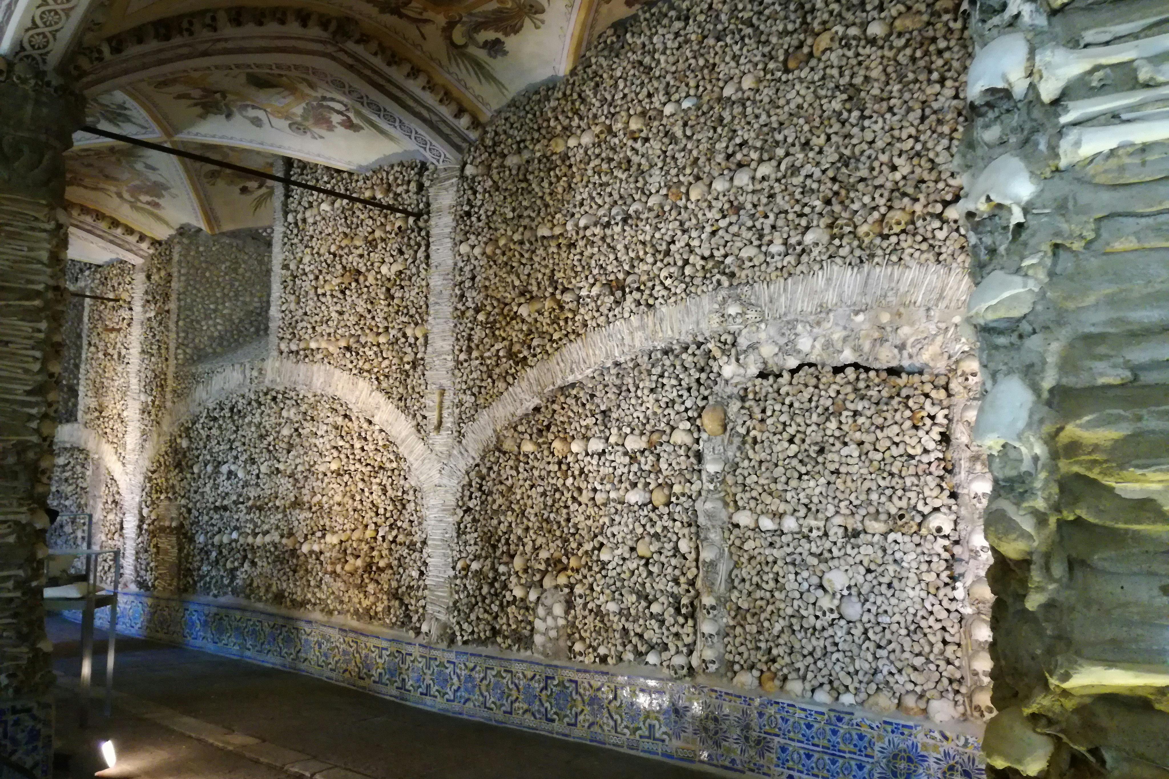 Capela dos Ossos