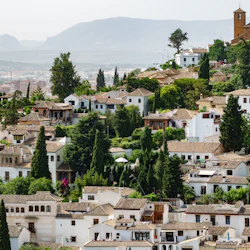 Alhambra, Nasrid Palaces, Albaicín & Sacromonte: Small Group Guided Tour