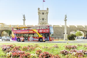 Hop-on Hop-off Bustouren in Cádiz