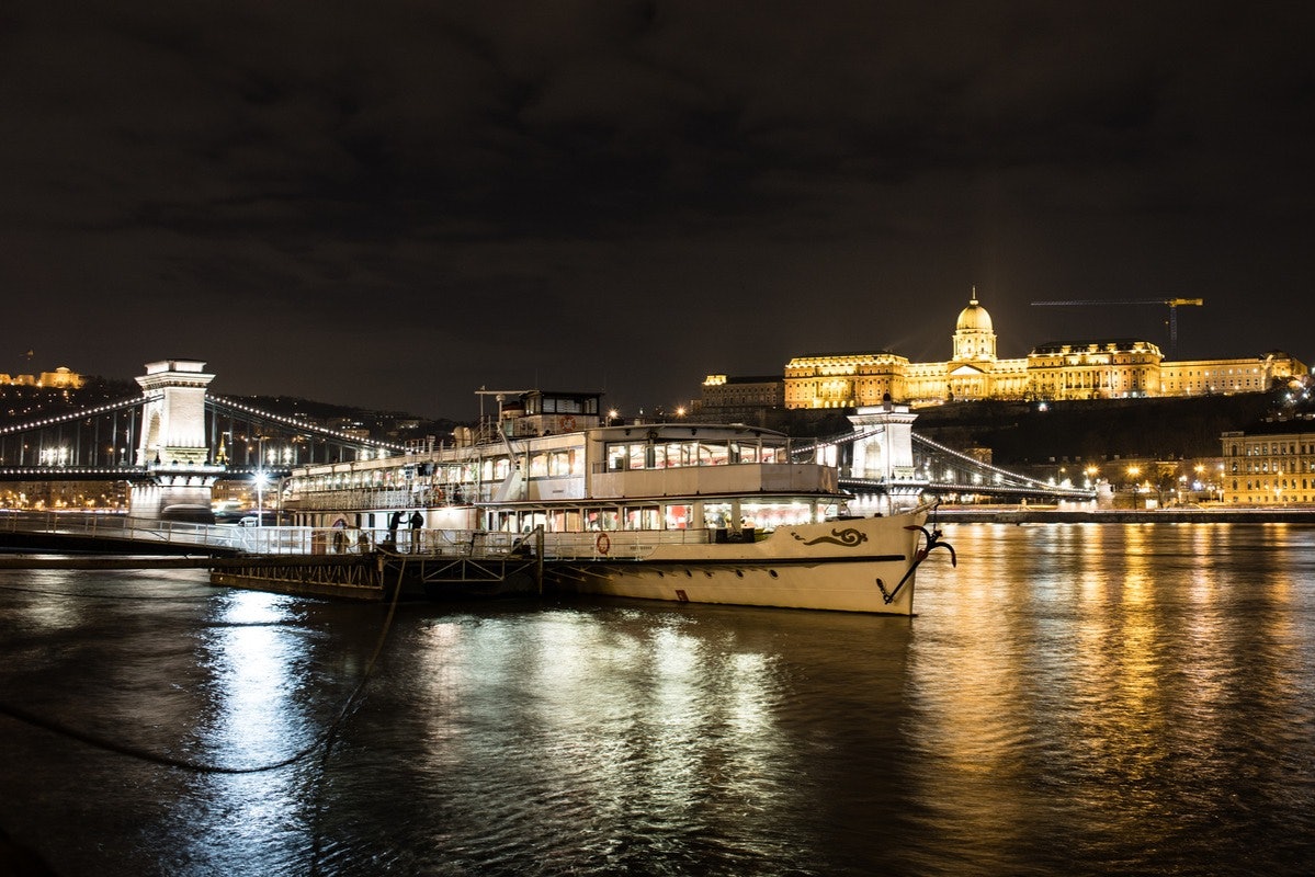 Budapest: Evening Sightseeing Cruise