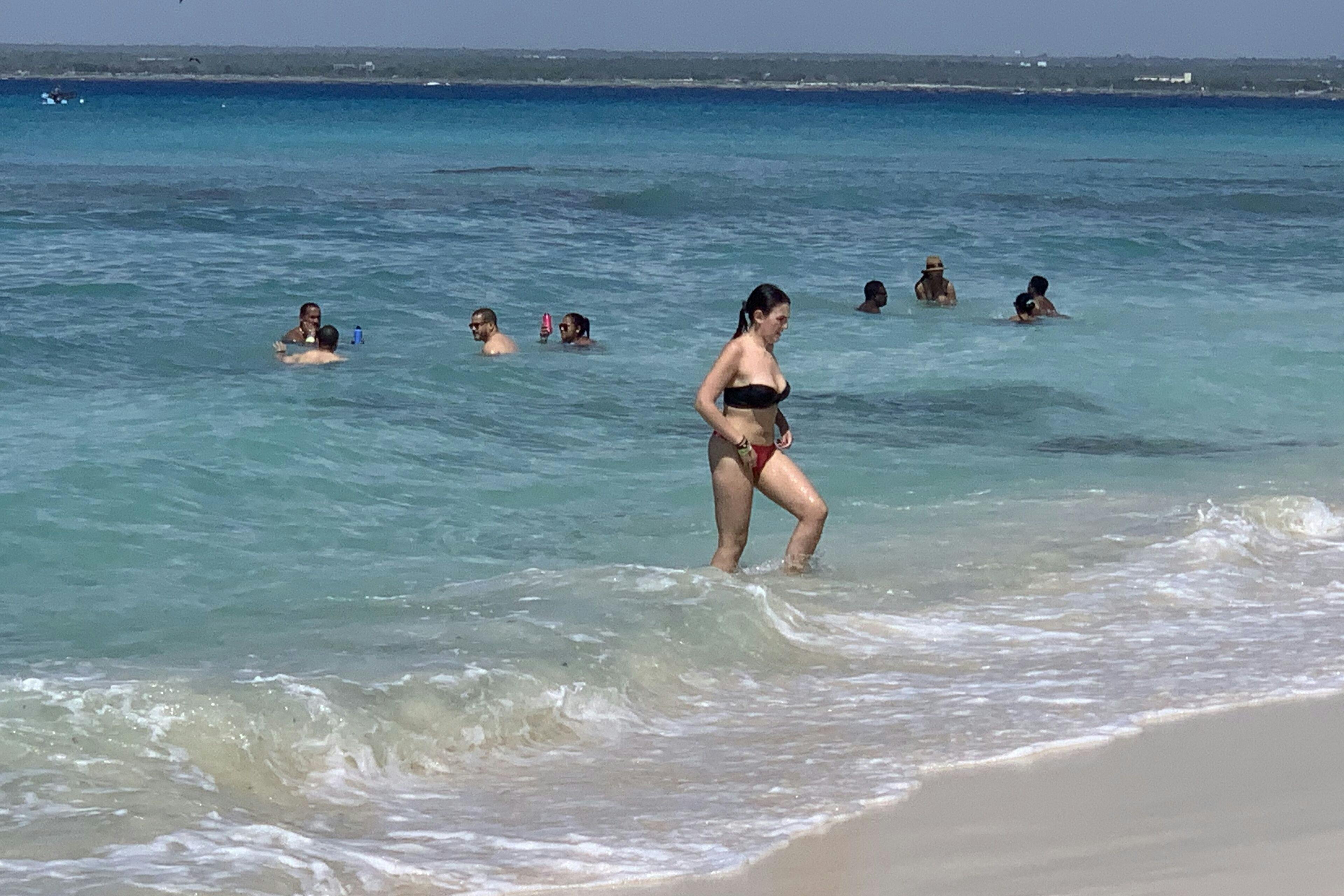 Catalina Island: Snorkeling Tour with Lunch & Drinks from Punta Cana - Photo 4