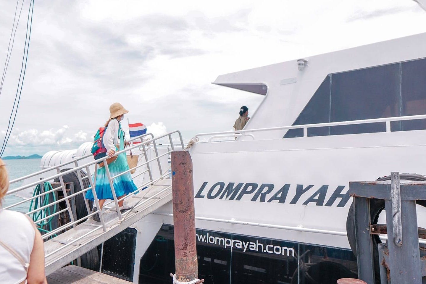 Board a fast and safe High-Speed Catamaran for a quick trip to Koh Samui.