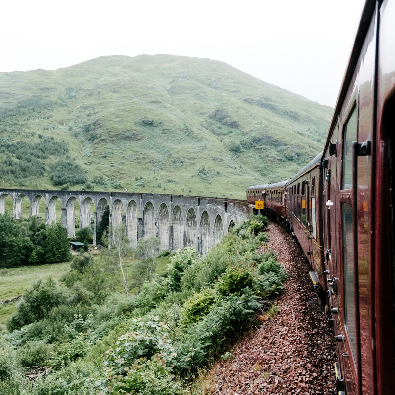Scottish Highlands: Harry Potter Train + Tour from Edinburgh in Edinburgh – Tiqets