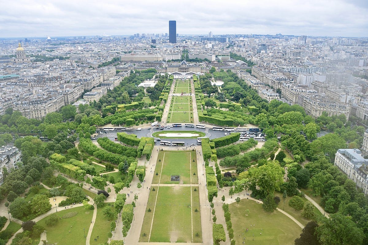 Champ de Mars a París