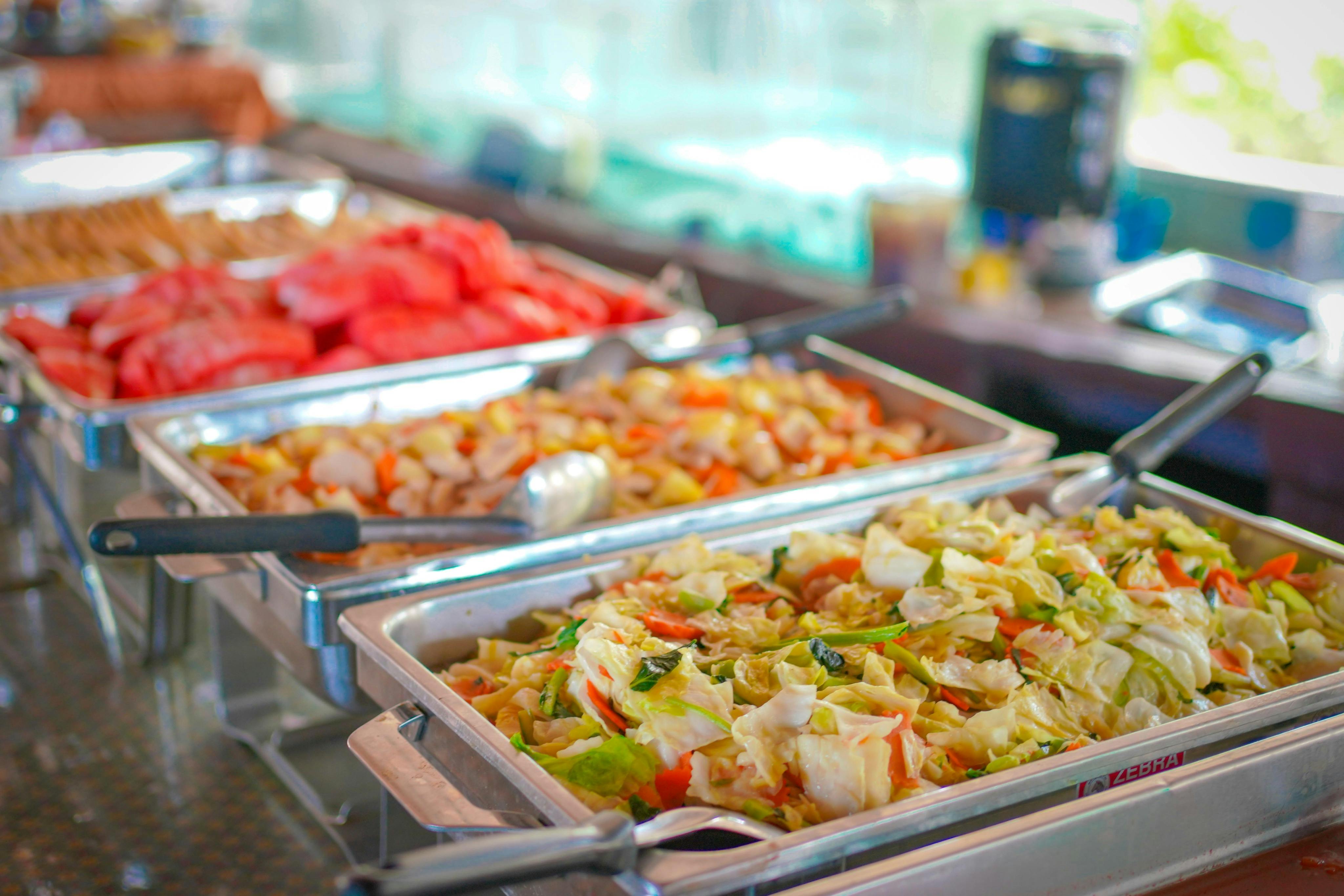 Μεσημεριανό γεύμα σε μπουφέ