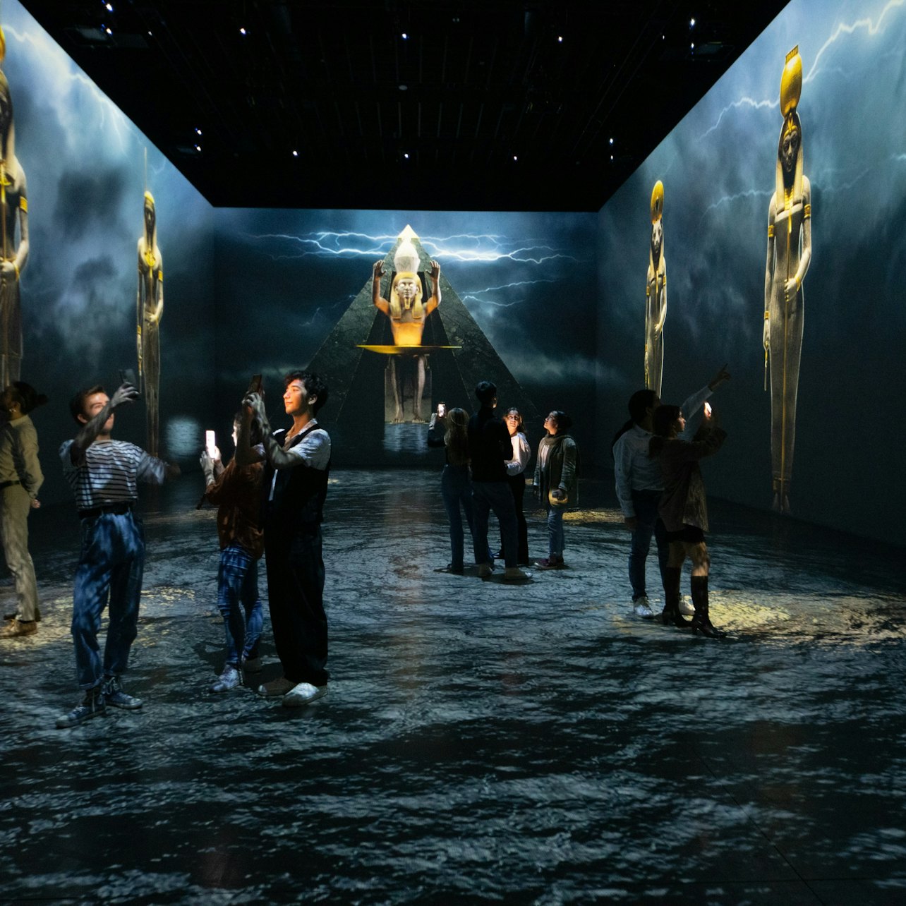 Dalí Cibernético no IDEAL Centre d'Arts Digitals - Acomodações em Barcelona