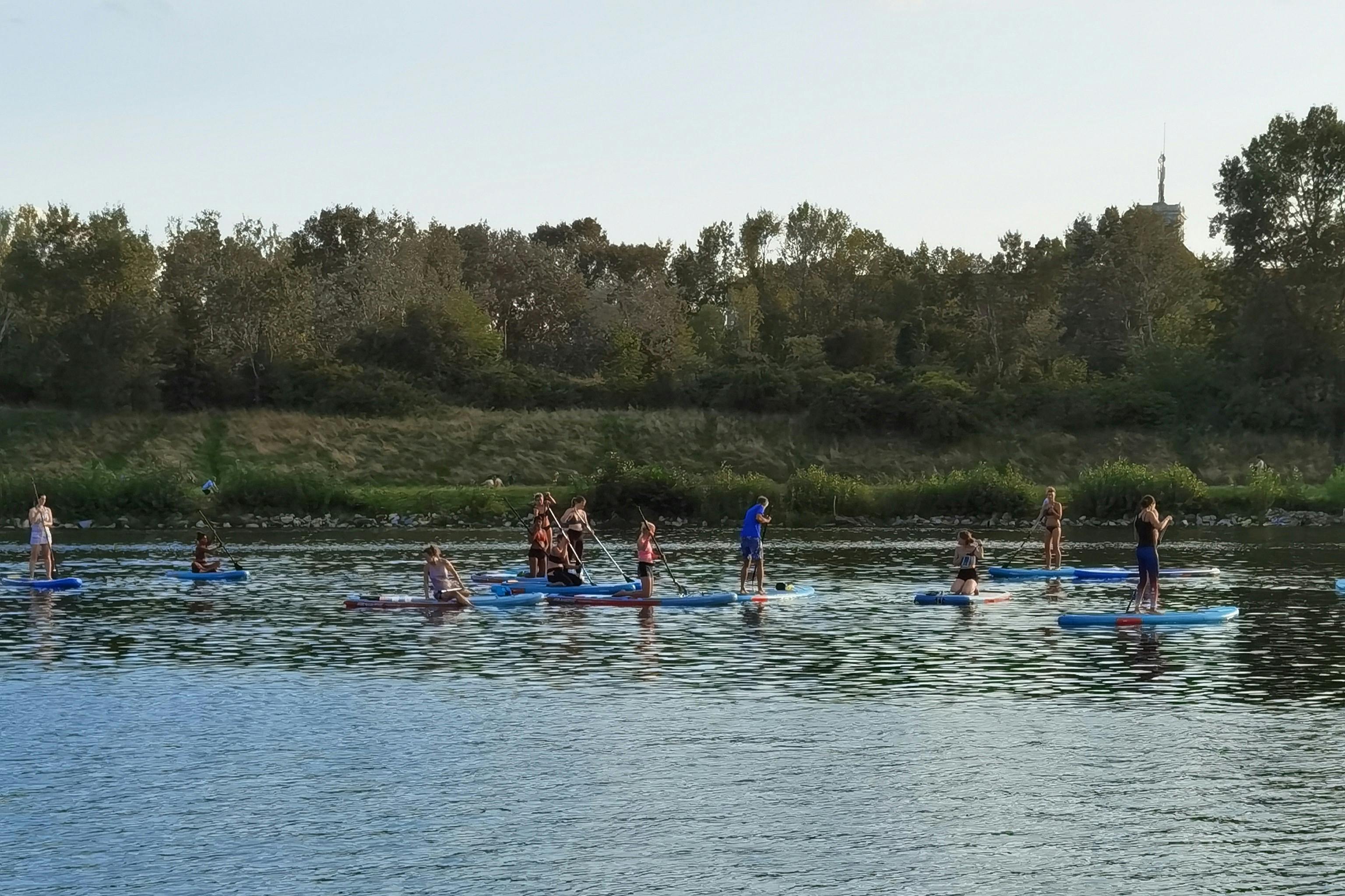 Stand Up Paddle in a Group