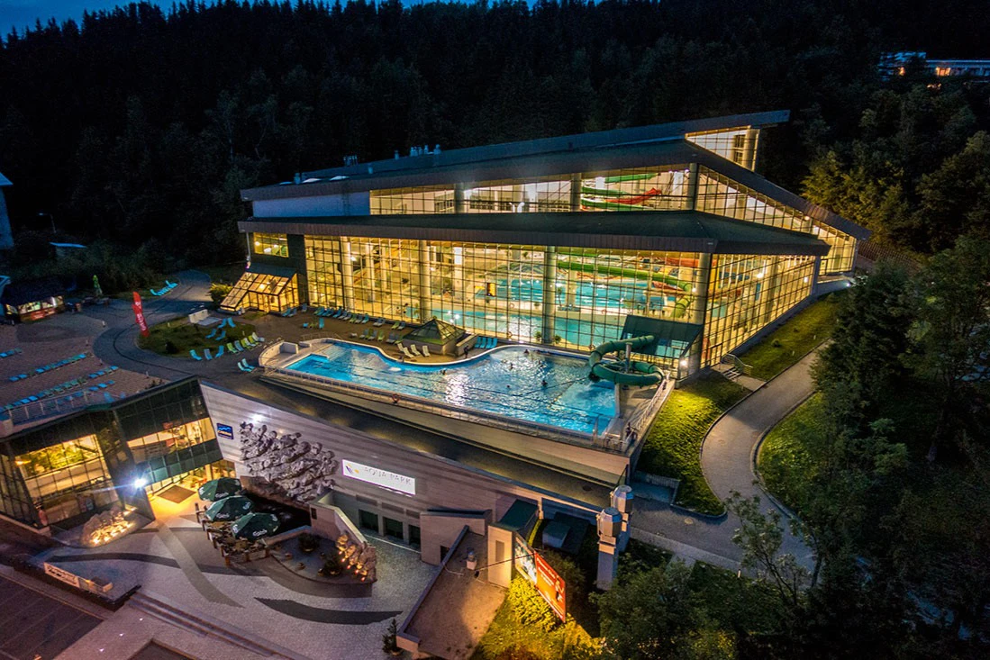 Zakopane: Thermal Pools and Tasting Day Trip from Krakow