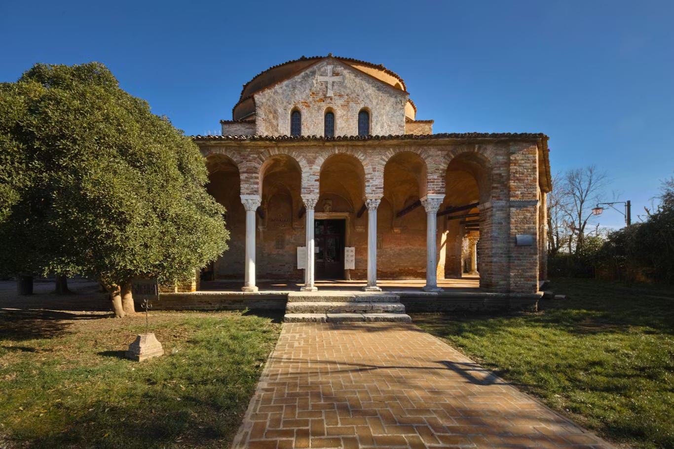 Murano, Burano & Torcello: Guided Boat Tour + Glass-Blowing Demonstration 2