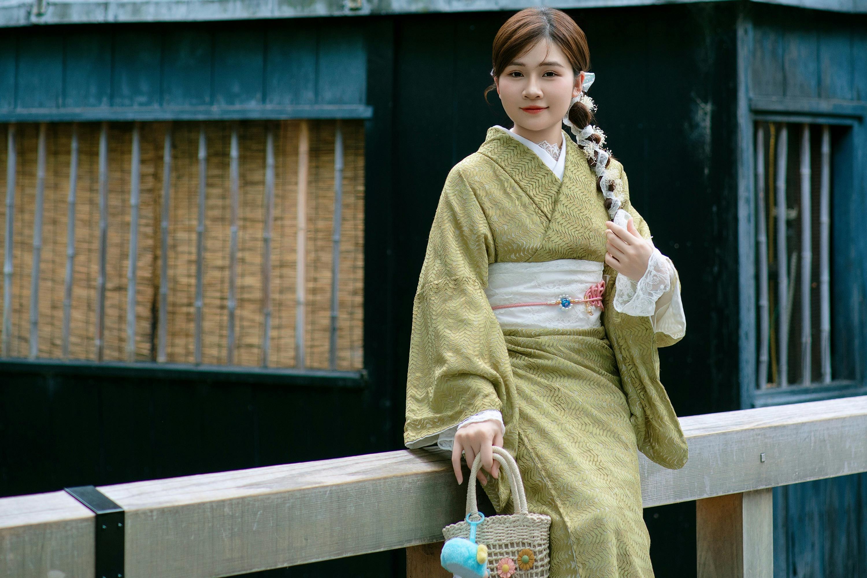 Kyoto, Gion-Shijo & Yasaka Shrine: Summer Women's Kimono Rental + Photography Service - Photo 4