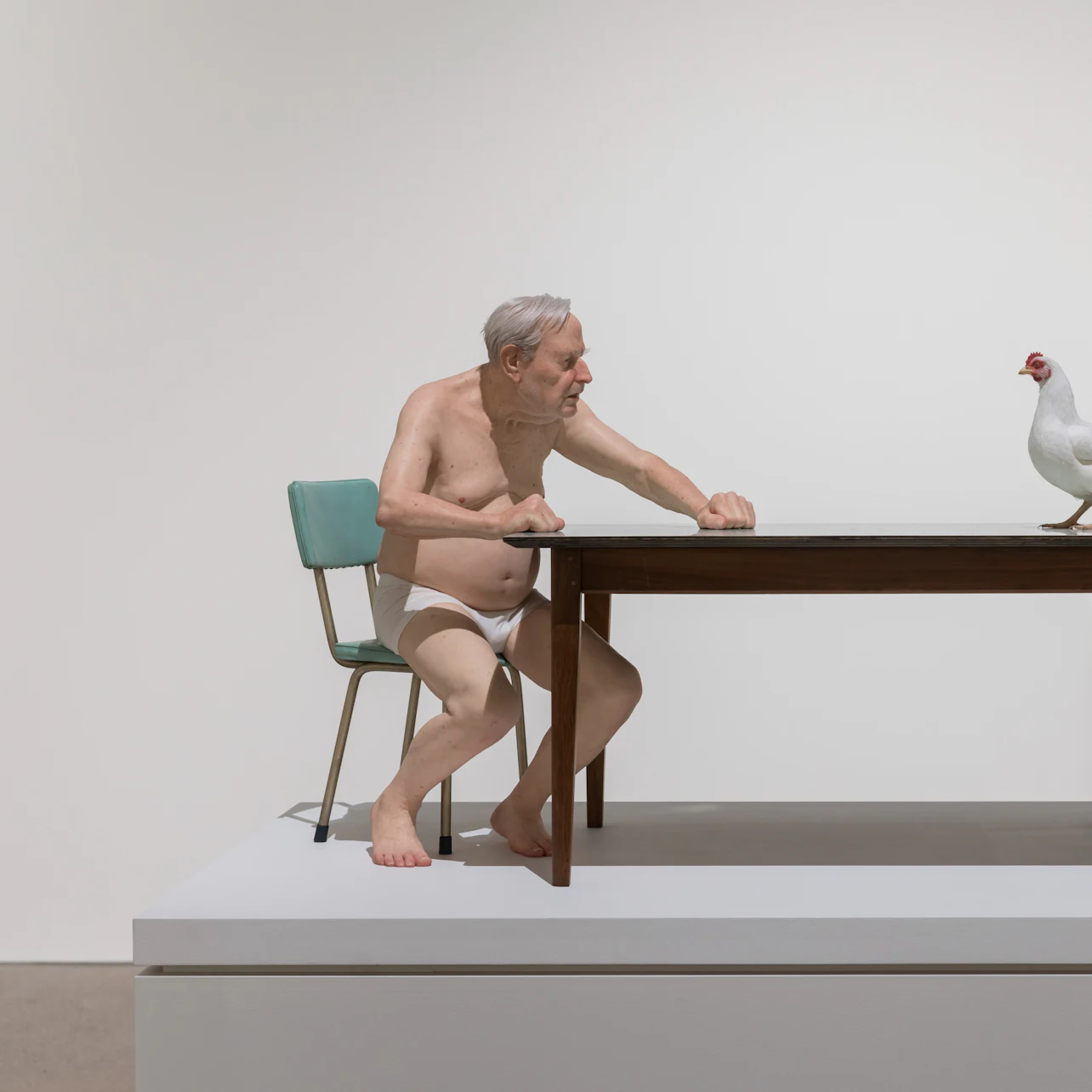 Art Gallery of New South Wales: Ron Mueck - Encounter in Sydney β Tiqets