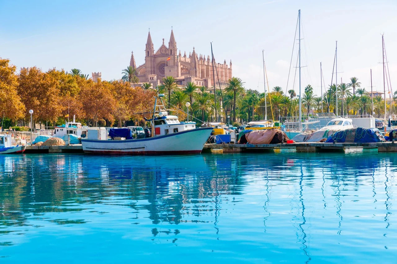 Palma de Mallorca: Boat Tour by City Sightseeing