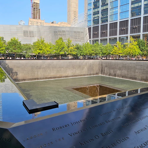 Statue of Liberty, Ellis Island & 9/11 Memorial: Guided Tour - Photo 12