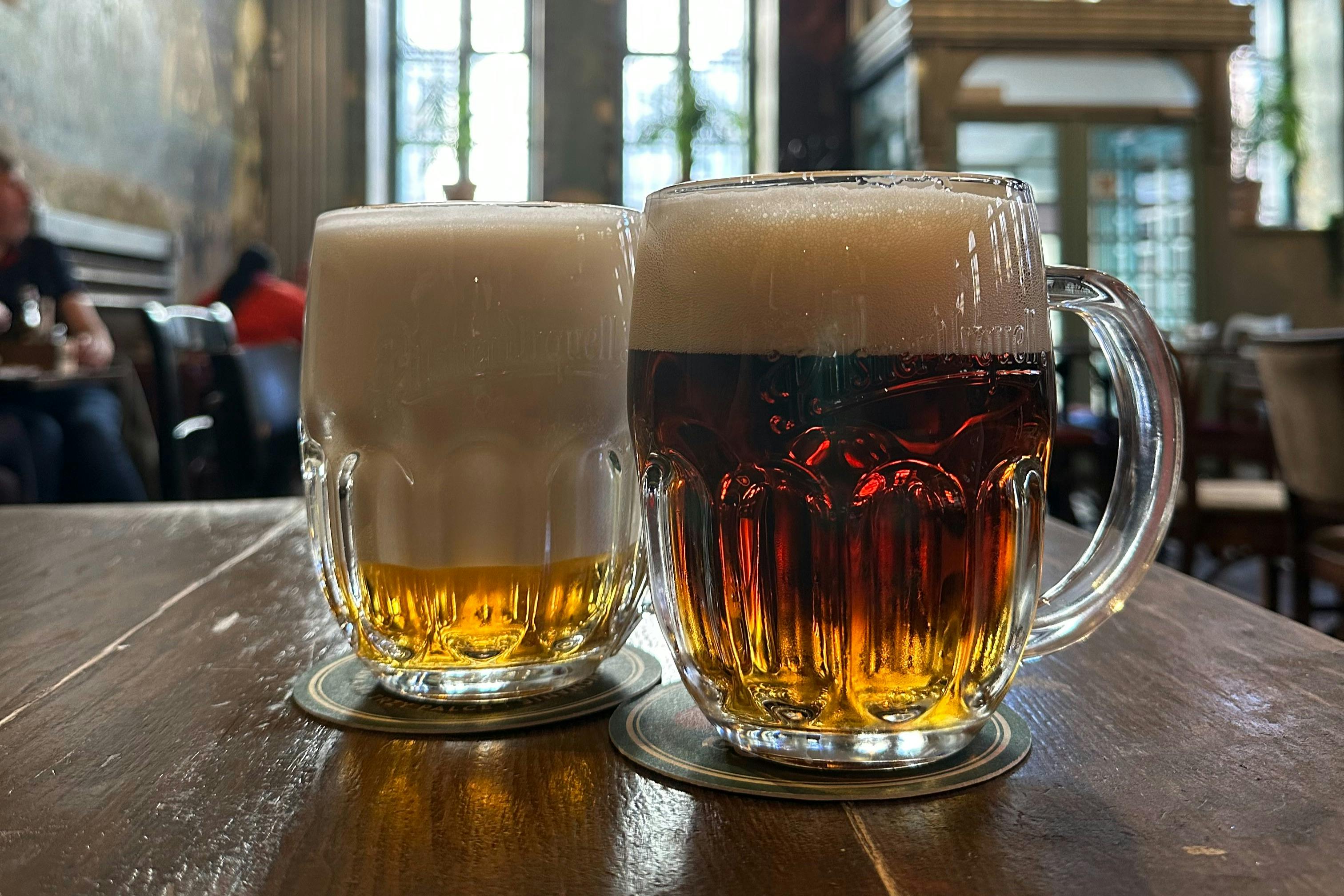 Vill du veta vad detta handlar om? Vi berättar det för dig under den utsökta ölturen!