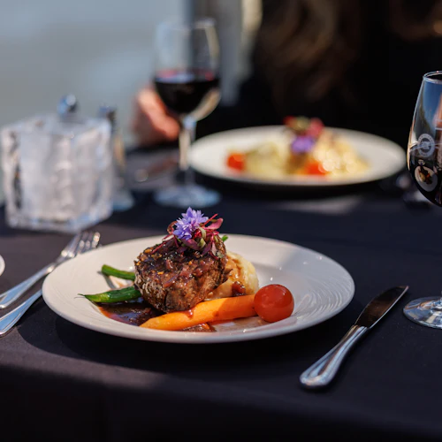 Quebec City: 3-Course Sightseeing Dinner Cruise - Photo 2