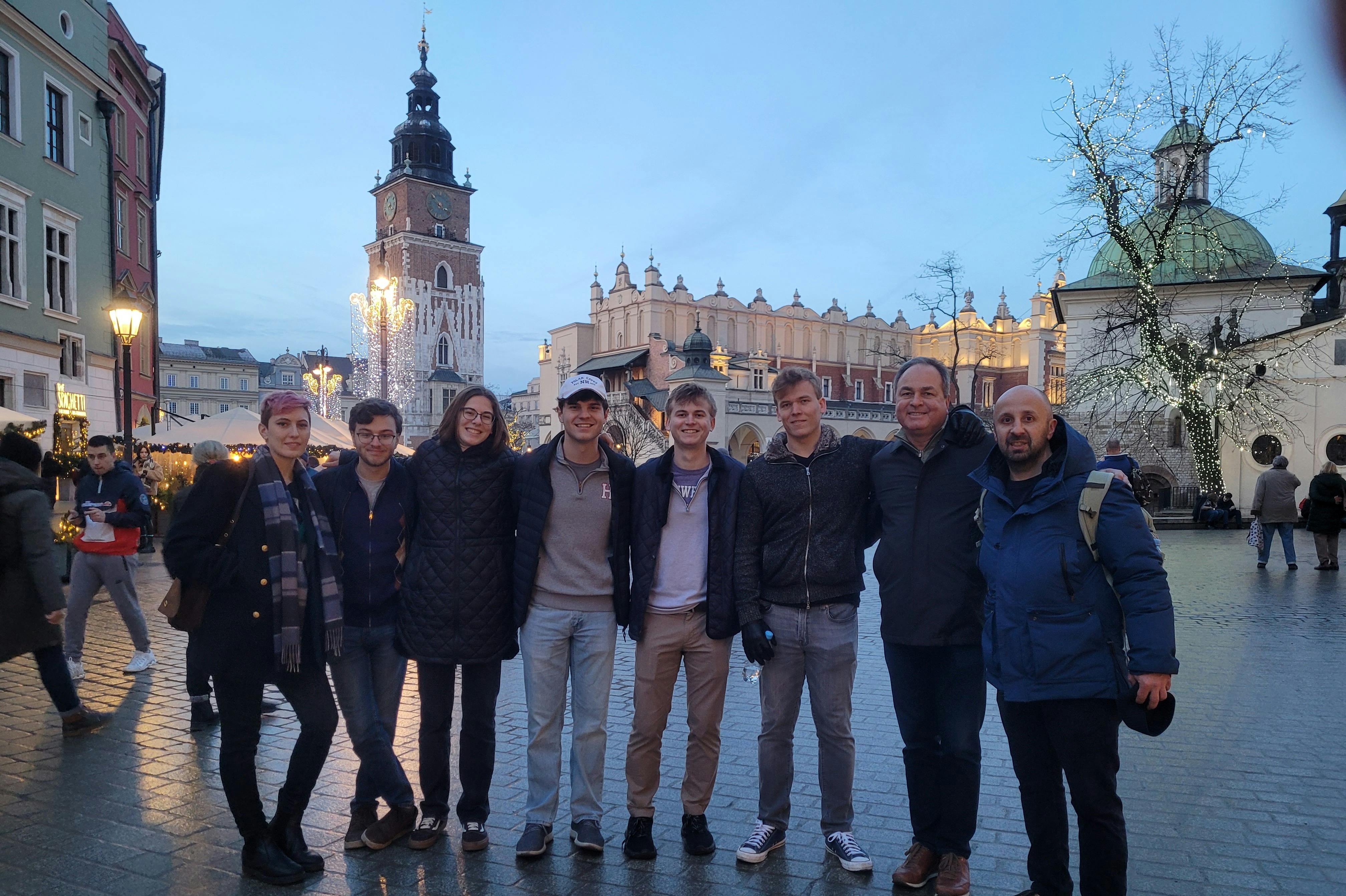 Κεντρική Πλατεία με Πύργο Δημαρχείου