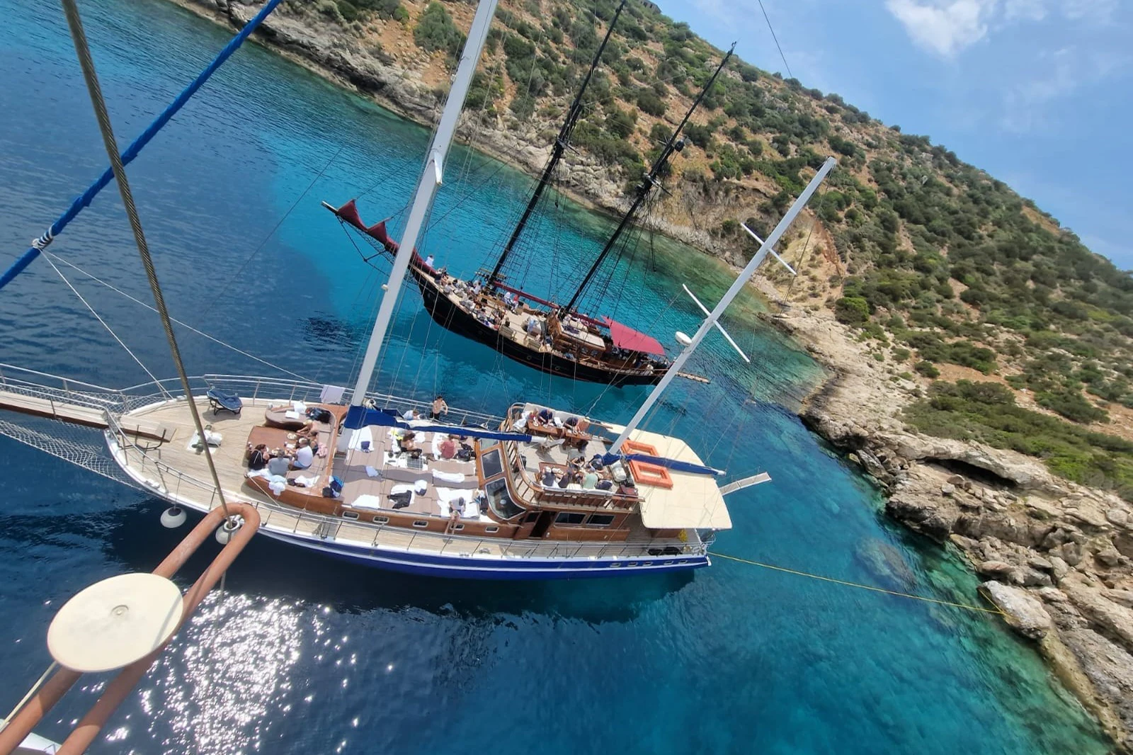 Athens Riviera: 5-Hr Sunset Cruise with Dinner, Drinks & Swim Stop
