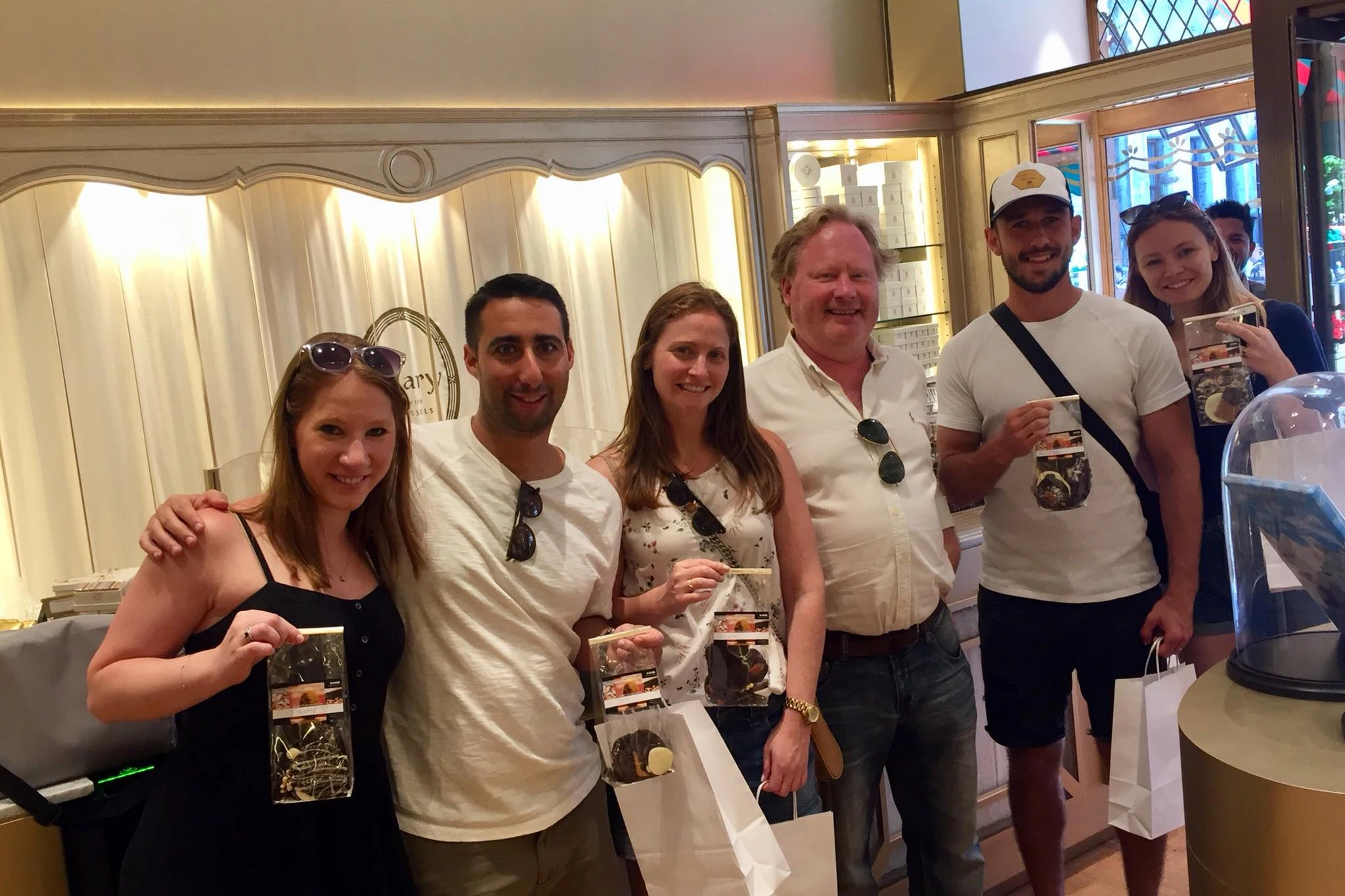 Brussels: Chocolate Tour + Workshop
