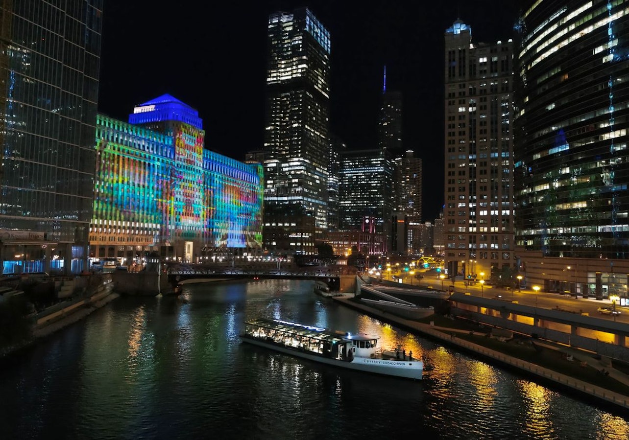 Chicago: Crucero con cena por el río Chicago - Alojamientos en Chicago