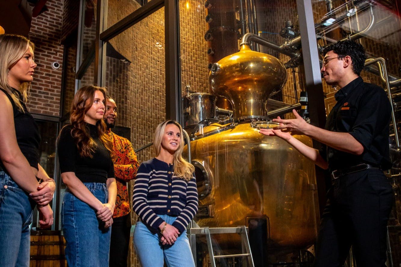 Экскурсия и дегустация бурбона и закусок