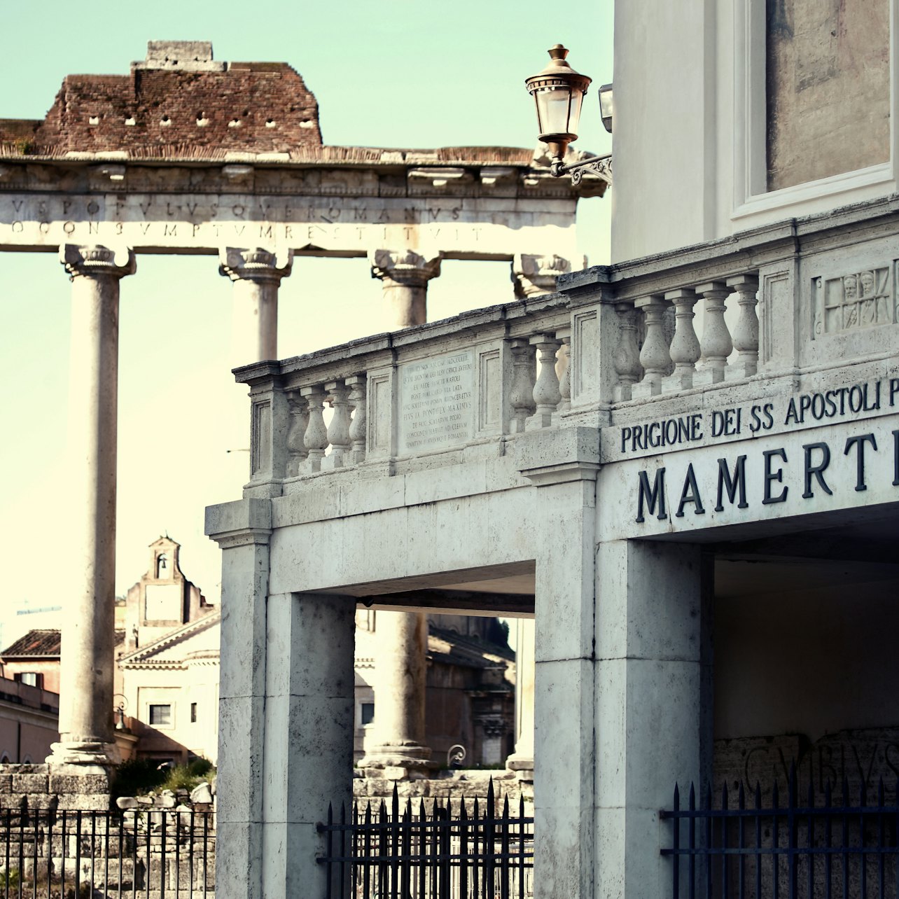 Coliseo, Foro Romano, Colina Palatina y Prisión Mamertina - Alojamientos en Roma