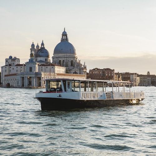 Venice: Hop-On Hop-Off Boat + Murano, Burano & Torcello