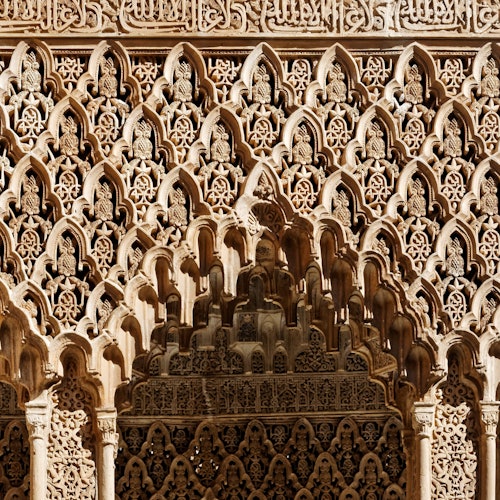 Alhambra + Palacios Nazaríes: Sin colas + Visita guiada prémium