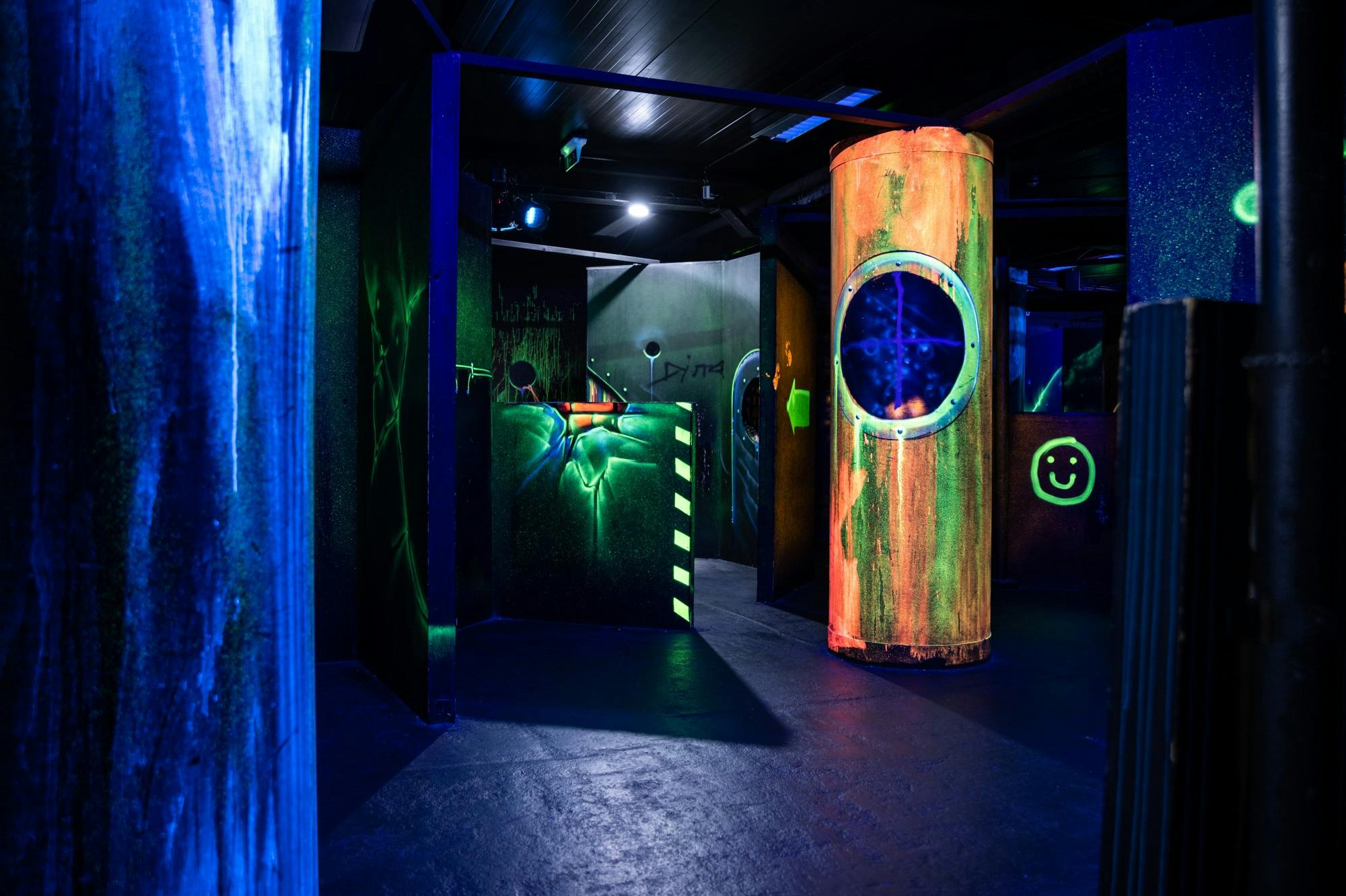 微笑，你在我们的激光竞技场！