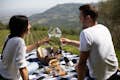Domácí toskánské speciality na piknik ve vinici