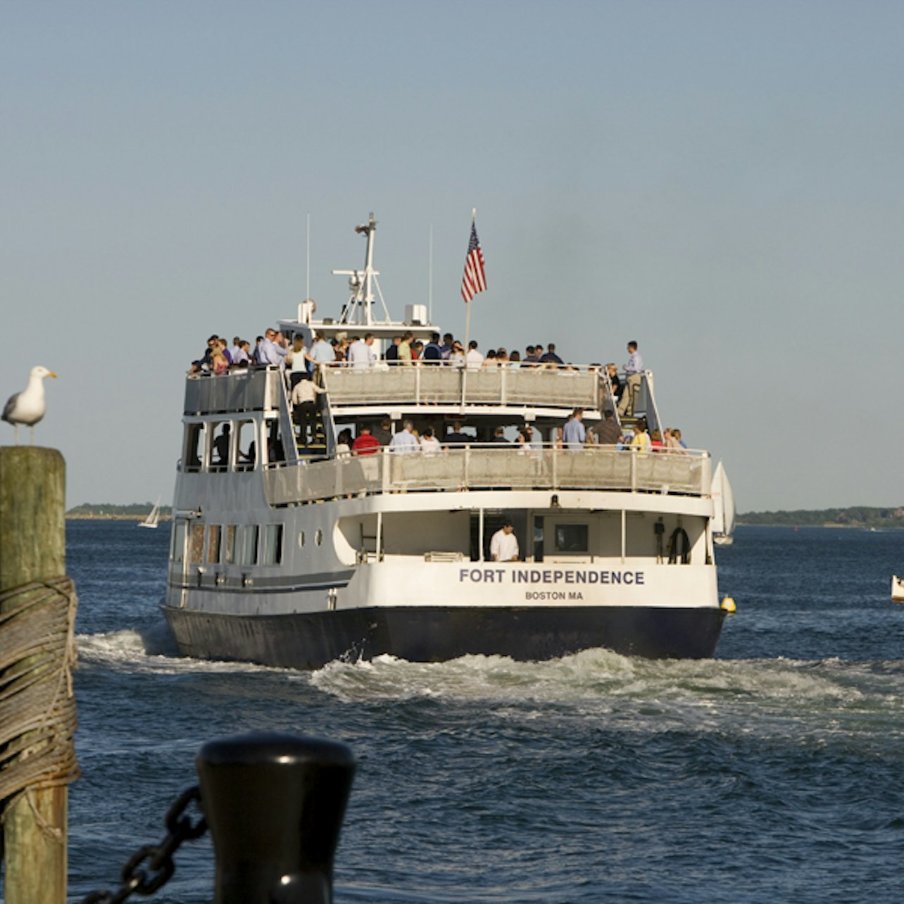 Boston Harbor: 1-Hour Historic Sightseeing Cruise - Accommodations in Boston