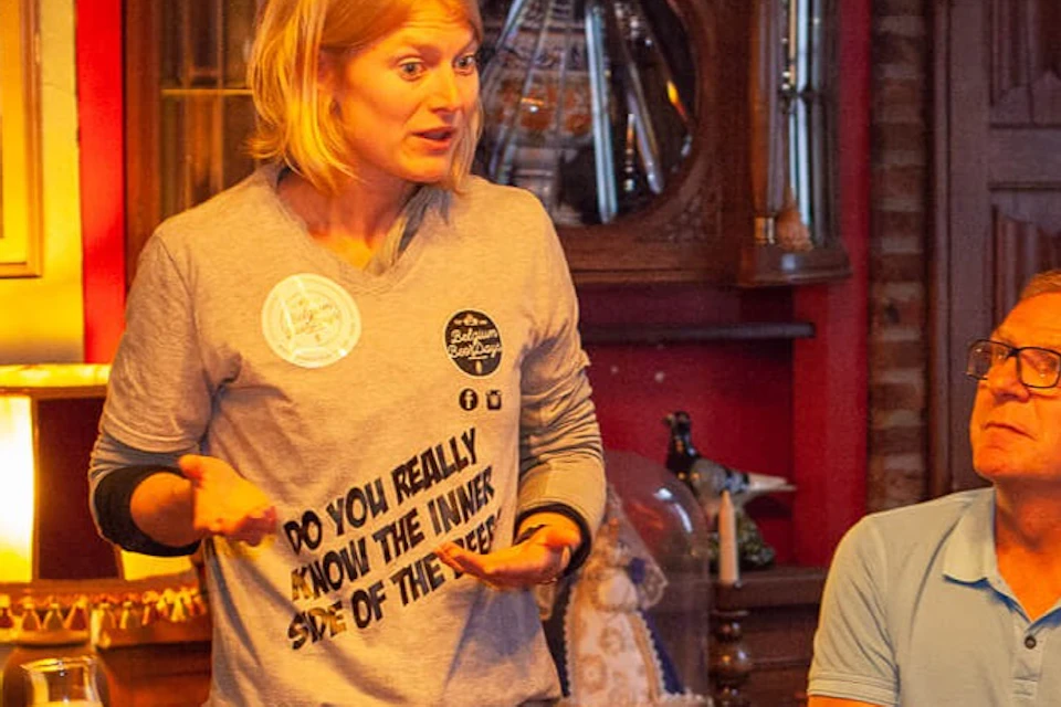 Customers listening as founder Liselot explains the storytelling of beer.