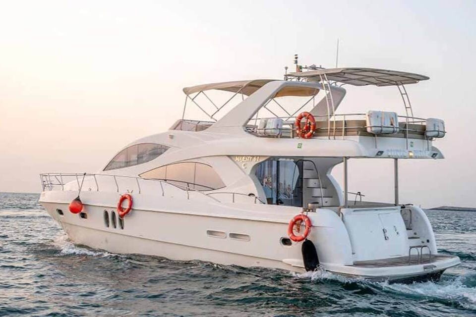 61フィートラグジュアリーヨットチャーター-シルバークリーク