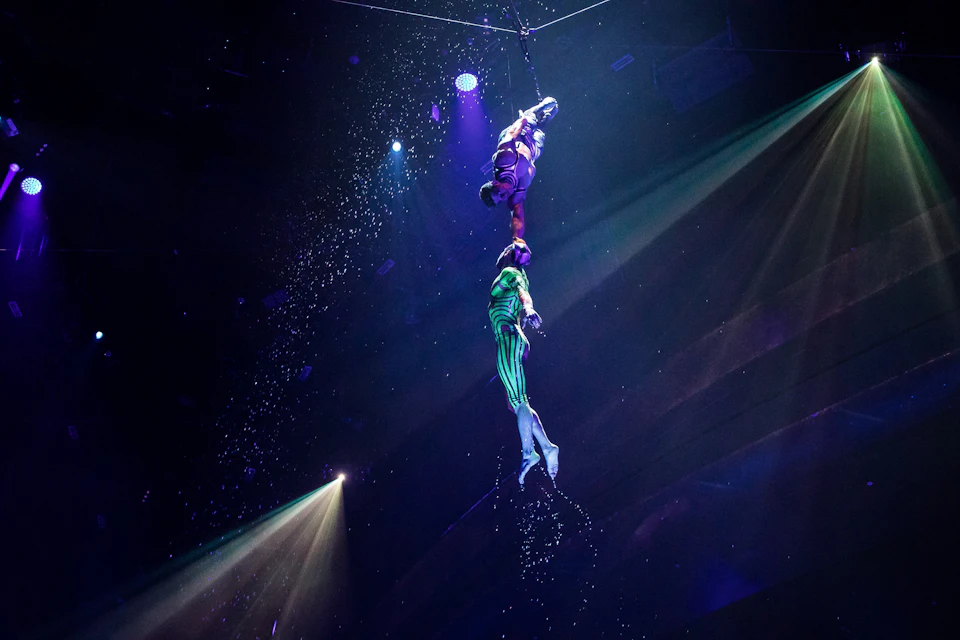 La Perle by Dragone