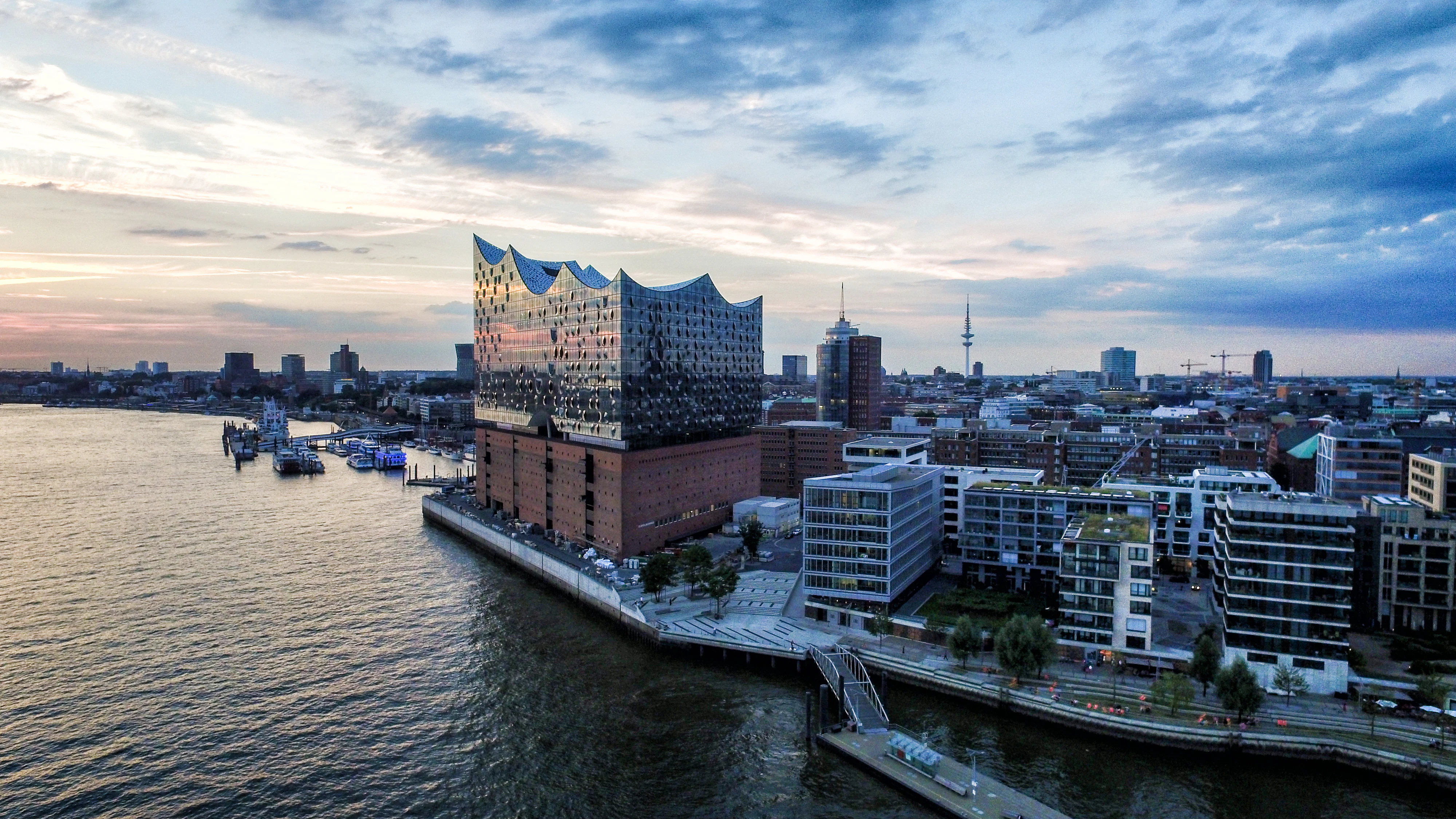 Elbphilharmonie: tour guiado e acesso à praça (excluindo salas de concerto)