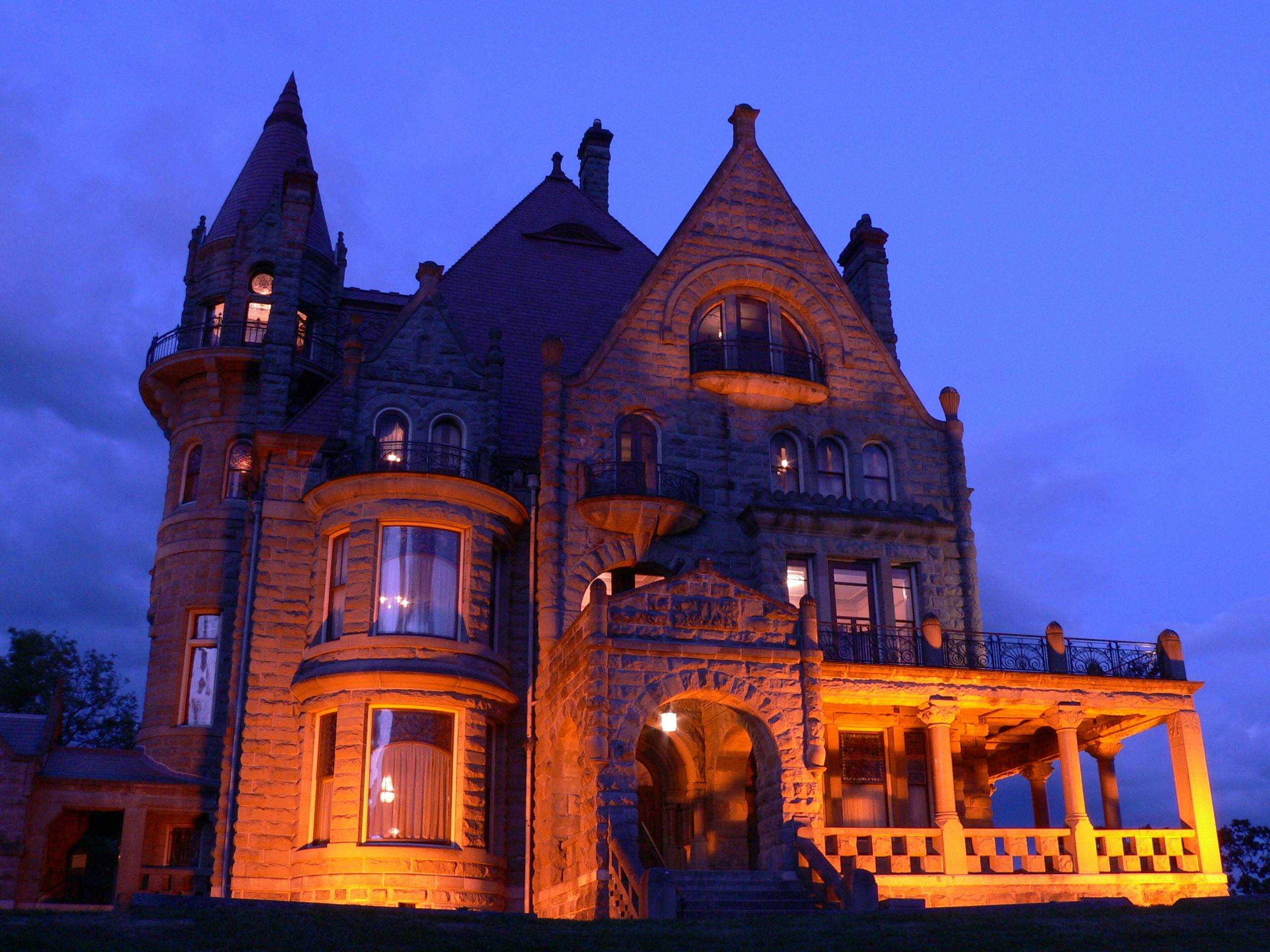 Tickets Craigdarroch Castle - Victoria | Tiqets.com