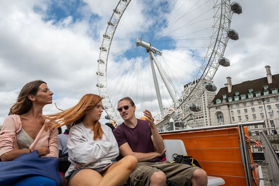 London: Westminster Guided Walking Tour + Thames River Cruise + The Shard Entry