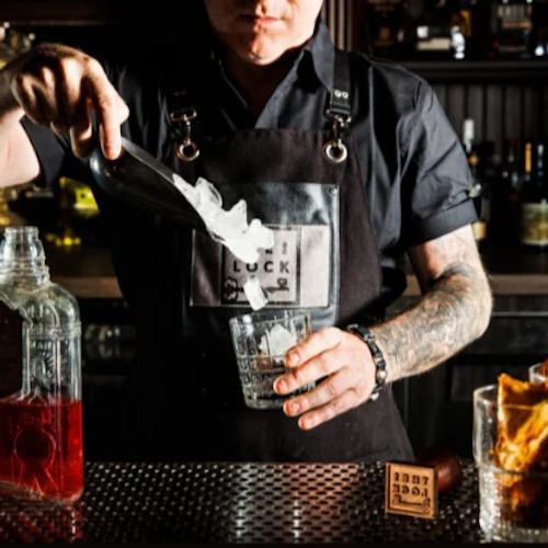 The Cabinet of Curiosities Las Vegas: Mixology Masterclass - Photo 2