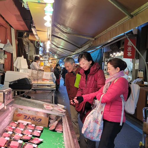 Tokyo: Tsukiji Outer Market Small Group Food Tour + Tastings + Shrine Visit